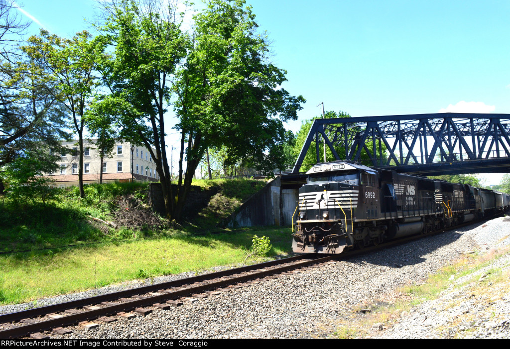 NS 6992 Profile Shot